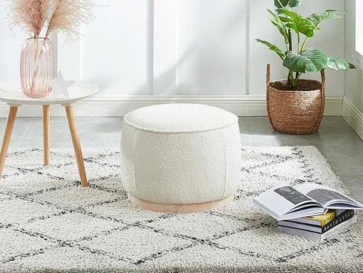 Poef Van Boucle Stof Met Voet In Lichtkleurig Hout - Miloden