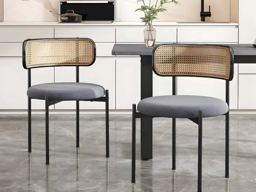 Set Van 2 Fluwelen En Rotan Stoelen - Metalen Poten - Grijs