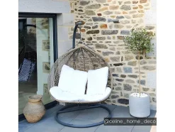 Tweezits Hangstoel Van Beige Gevlochten Hars Met Wit Kussen - Vahina